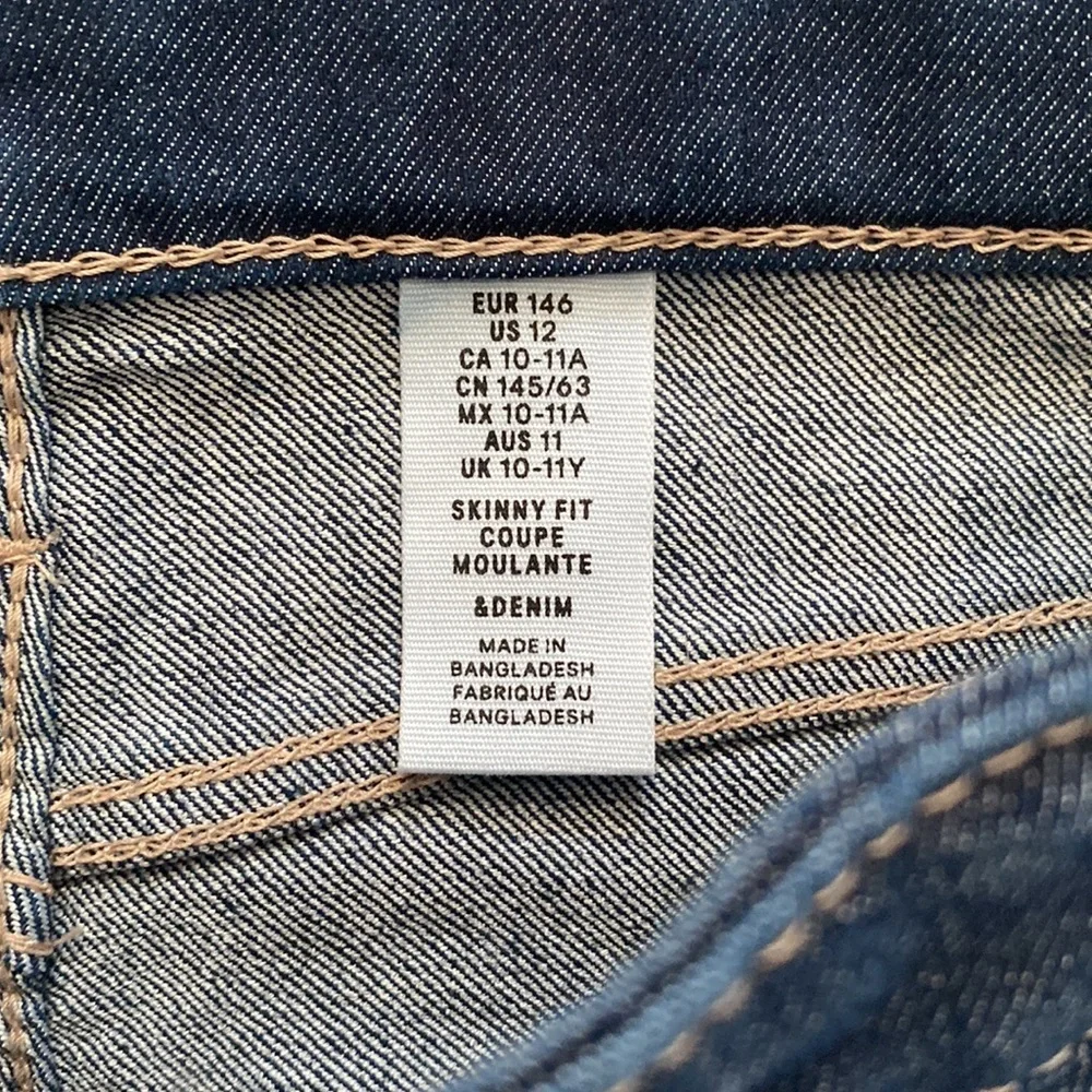 (B26) Denim‎ dark blue skinny jeans. Size 12, NWT